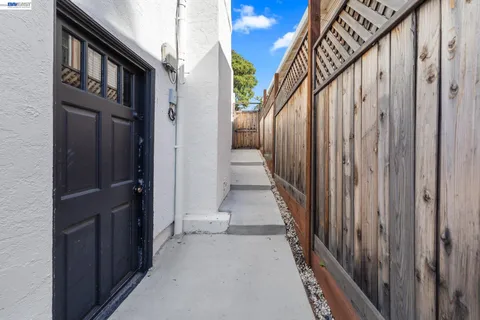 $849,000 | 5146 Camden Street, Oakland, CA 94619