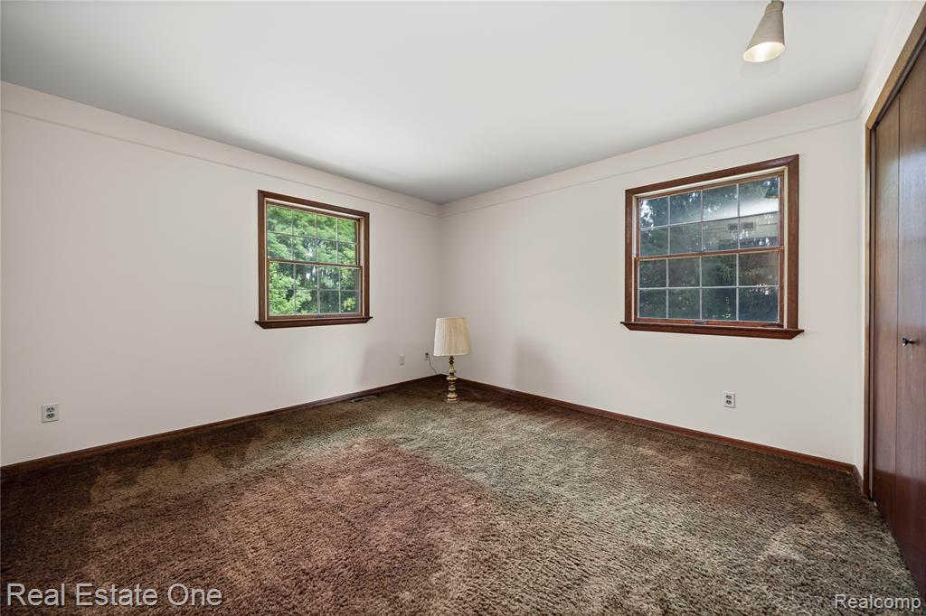 17240 Garvey Road Chelsea, MI 48118 - Photo 9 of 28