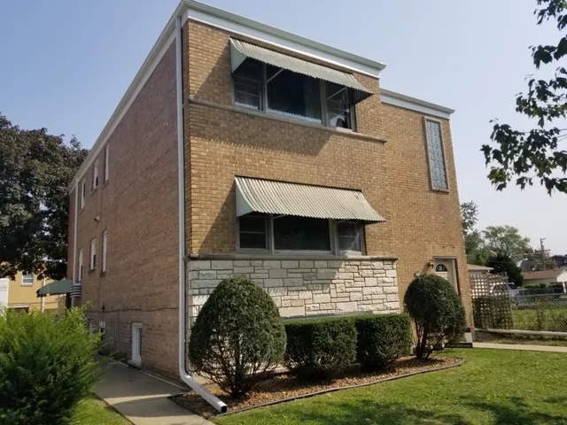 $1,450 | 1207 North 20th Avenue, Melrose Park, IL 60160