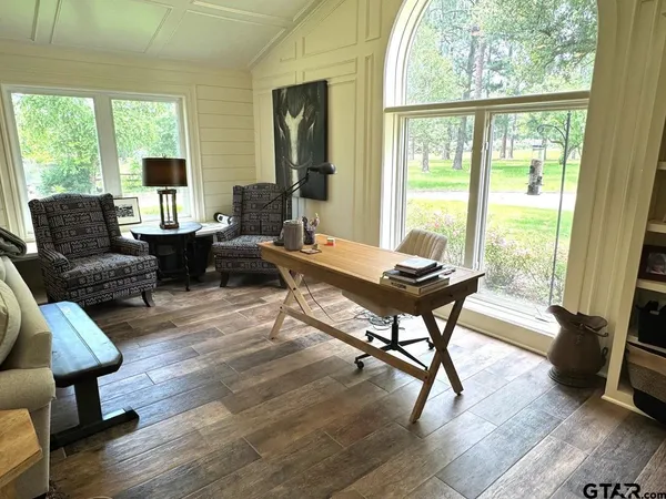 $1,300,000 | 17731 Highway 110, Lindale, TX 75771
