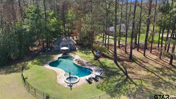 $1,300,000 | 17731 Highway 110, Lindale, TX 75771