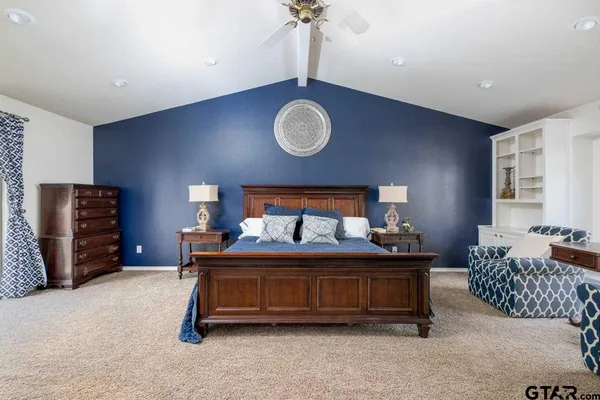 $1,300,000 | 17731 Highway 110, Lindale, TX 75771