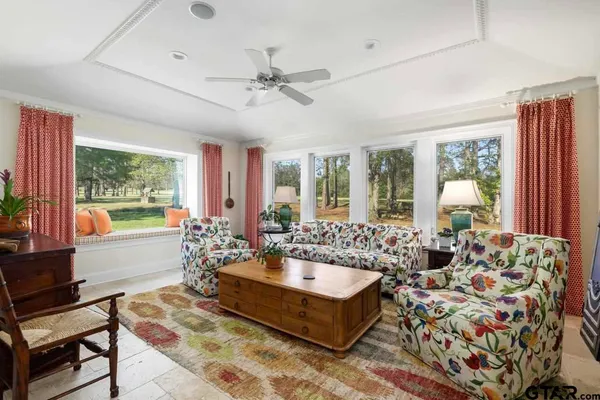 $1,300,000 | 17731 Highway 110, Lindale, TX 75771