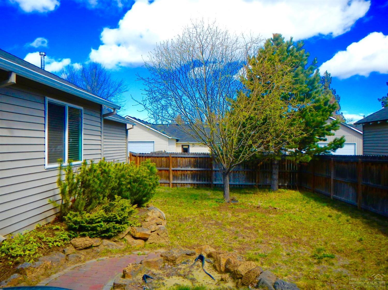 61088 Larkspur Loop Bend, OR 97702 - Photo 8 of 22 Additional Photo