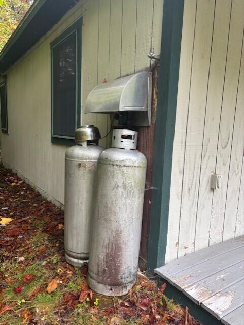 125 Campbell Road Harmony, ME 04942 - Photo 3 of 22 thumbnail_IMG_1926