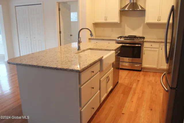 $639,600 | 21 Jack Drive, Halfmoon, NY 12065