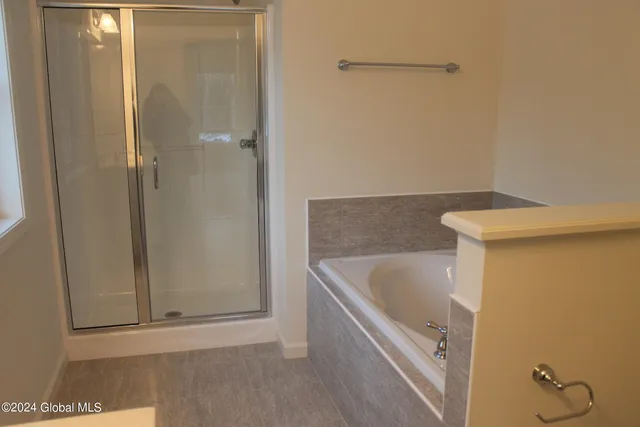 $639,600 | 21 Jack Drive, Halfmoon, NY 12065