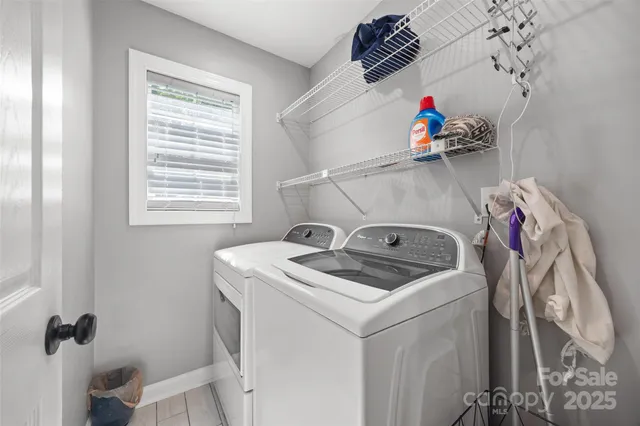 $375,000 | 2006 Killarney Place, Charlotte, NC 28262