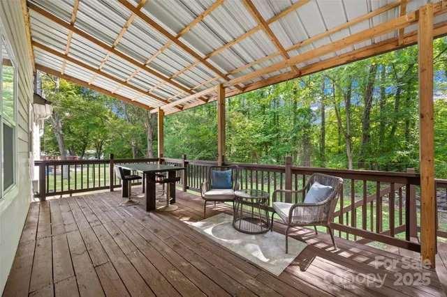 $375,000 | 2006 Killarney Place, Charlotte, NC 28262