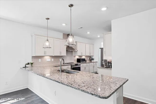 $675,000 | 127 Plantation Drive, Southern Pines, NC 28387