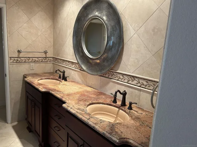 $5,800 | 16521 Calle Pulido, San Diego, CA 92128