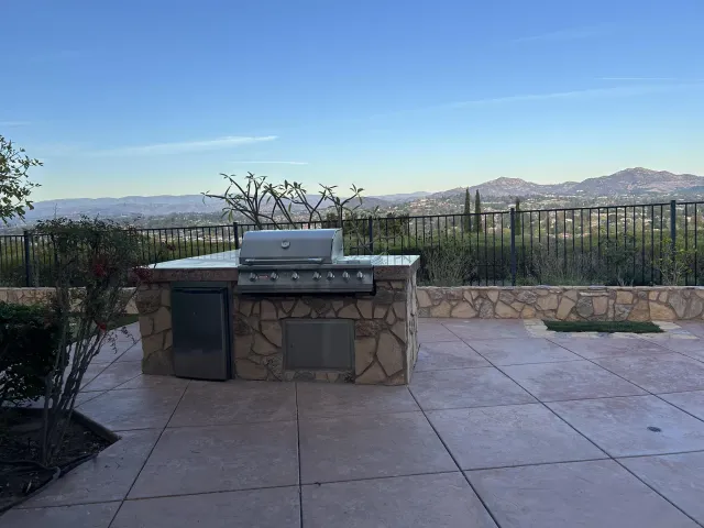 $5,800 | 16521 Calle Pulido, San Diego, CA 92128