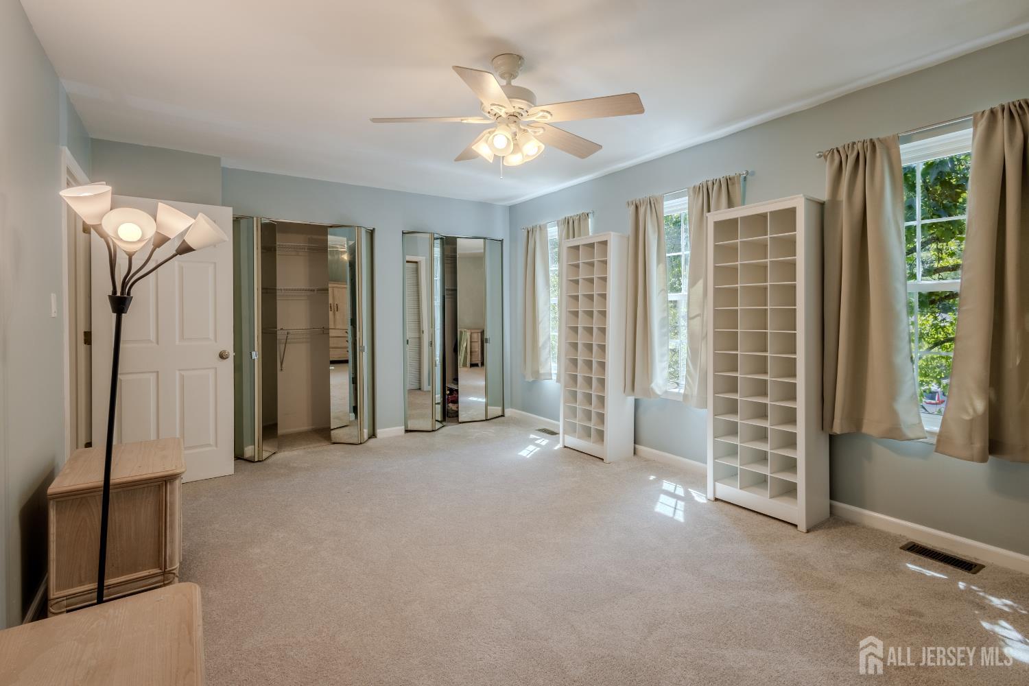 334 Constitution Circle North Brunswick, NJ 08902 - Photo 26 of 42 an empty room with windows and closet