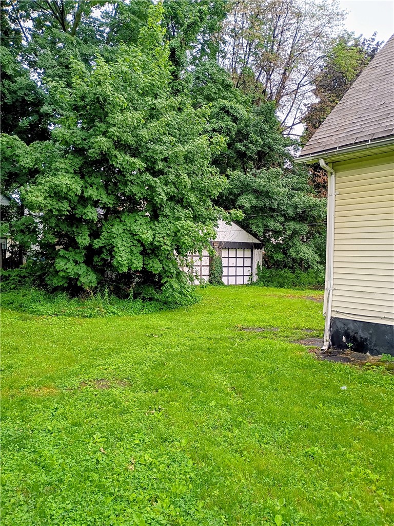 331 Garson Avenue Rochester, NY 14609 - Photo 3 of 23