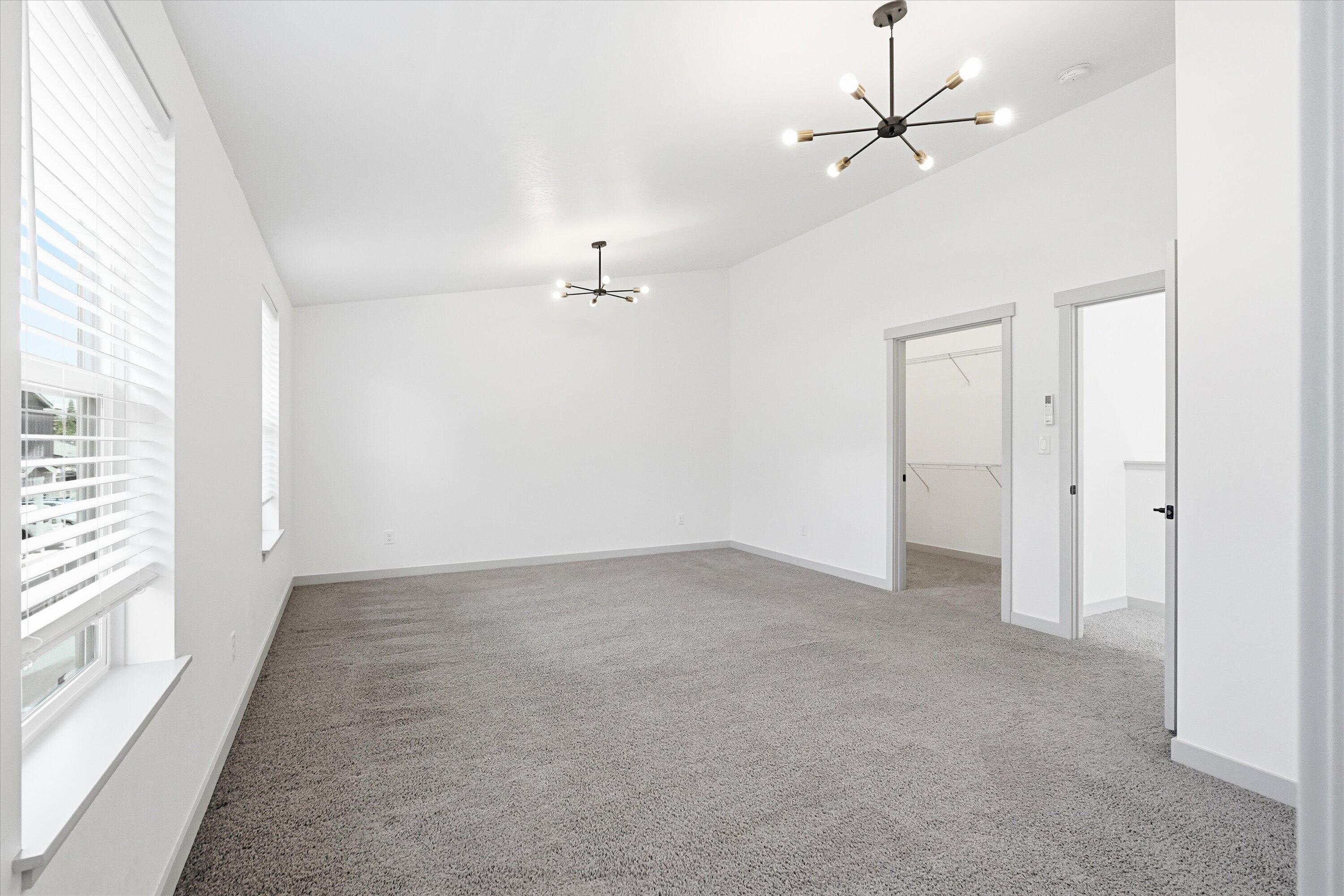 412 Azalea Court Talent, OR 97540 - Photo 31 of 38 31-412 Azalea Ct-24