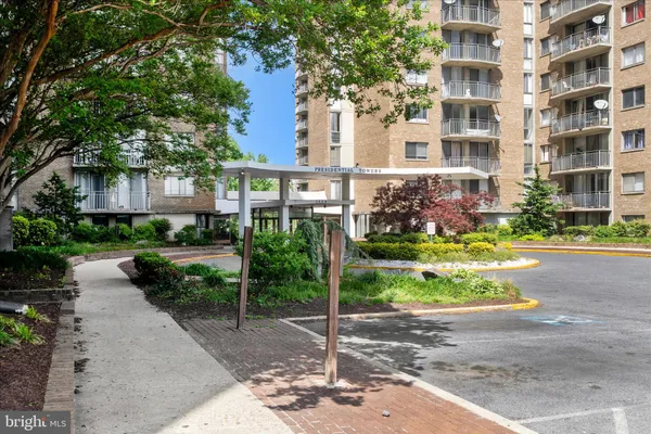 $149,900 | 1836 Metzerott Road, Unit 904, Hyattsville, MD 20783