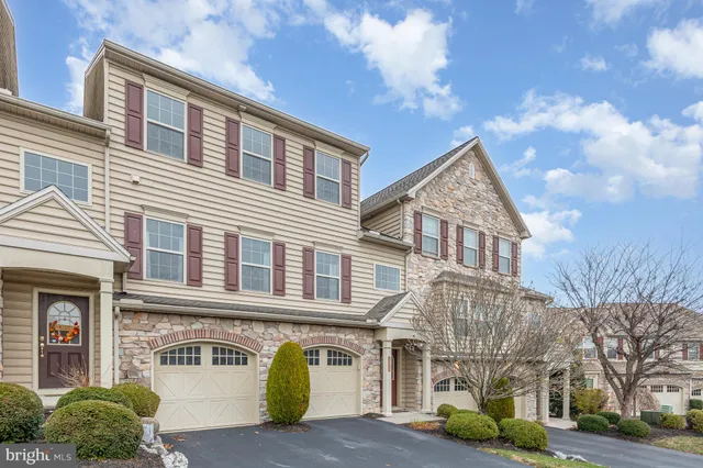 $335,000 | 2005 Golden Court, Mechanicsburg, PA 17055