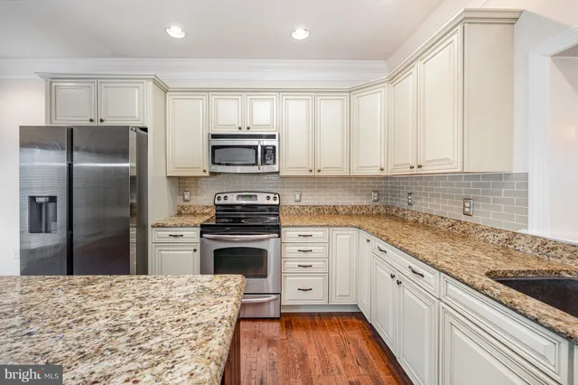 $335,000 | 2005 Golden Court, Mechanicsburg, PA 17055