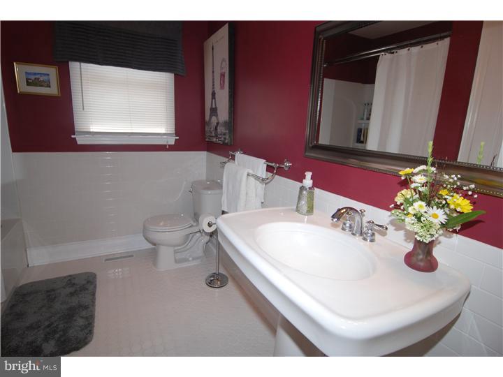 116 Sage Drive Sinking Spring, PA 19608 - Photo 13 of 22 Bathroom
