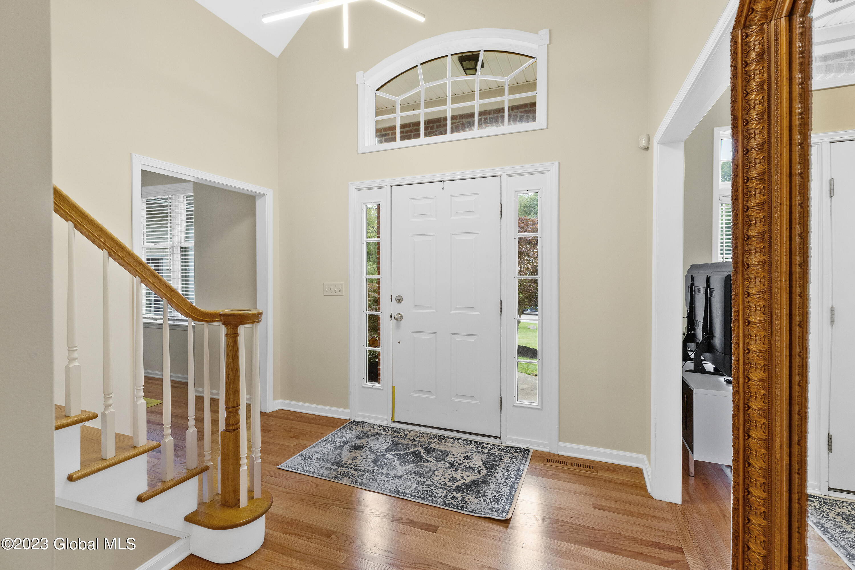 17 Fairview Road Colonie, NY 12211 - Photo 5 of 45 Foyer
