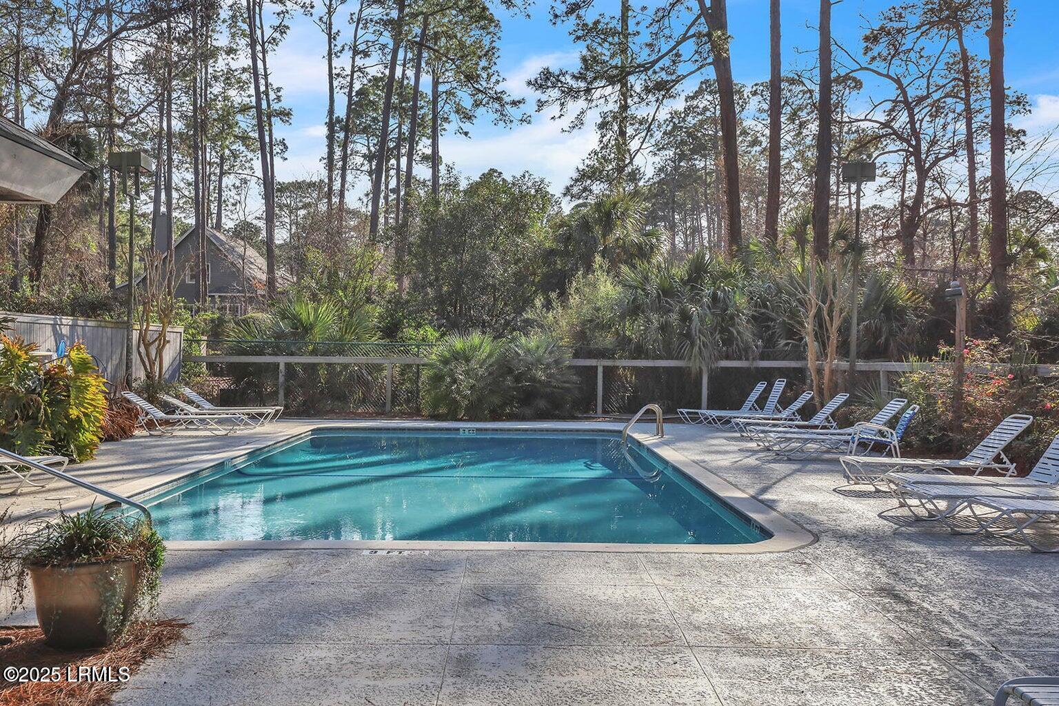 47 Forest Cove Road, Unit 47 Hilton Head Island, SC 29928 - Photo 10 of 11 47 forest cove 4