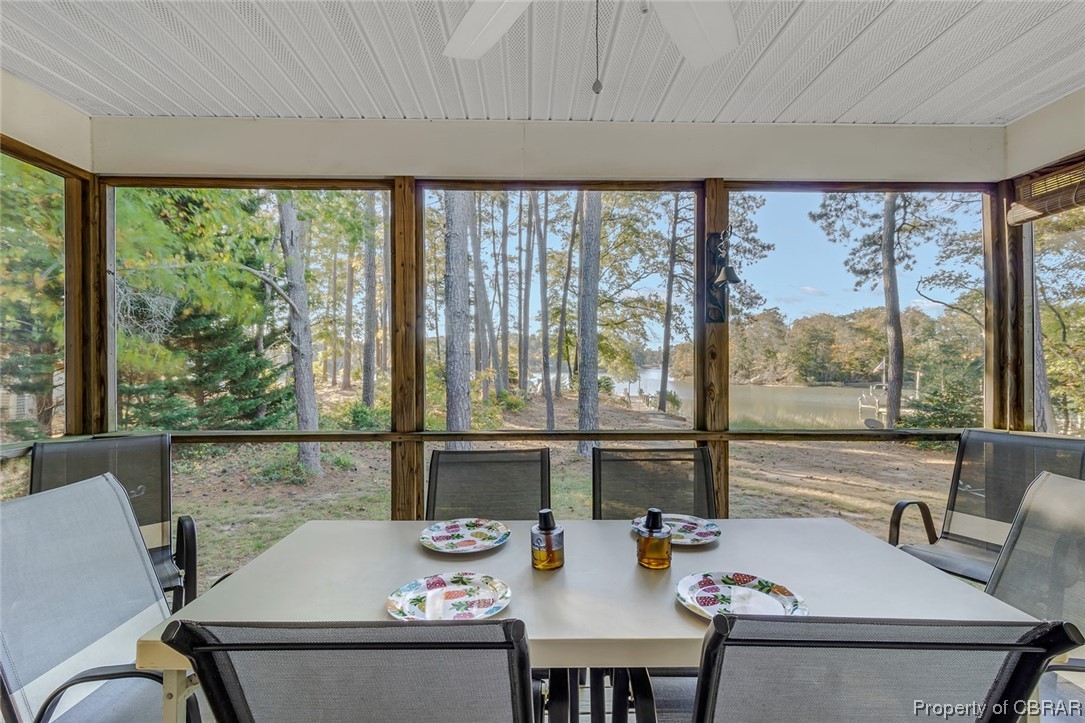 160 Spriggs Lane Reedville, VA 22539 - Photo 7 of 45