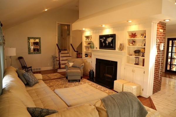 2 Tapley Road Lynnfield, MA 01940 - Photo 3 of 30 Gallery Image 3