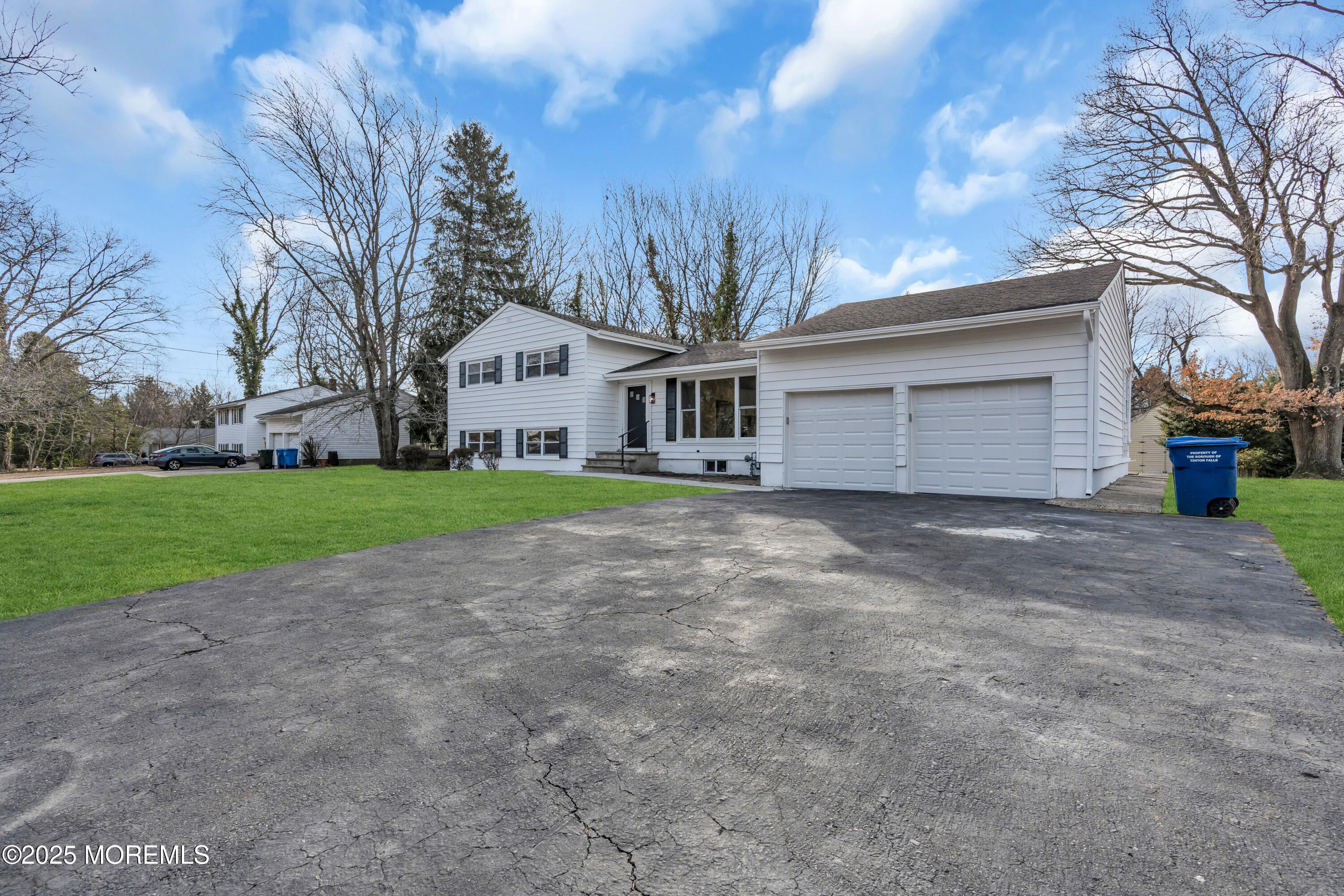 76 Willow Road Tinton Falls, NJ 07724 - Photo 3 of 38 007_dsc09718-1_905