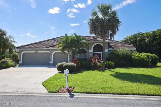 $740,000 | 8670 Kilkenny Court, Fort Myers, FL 33912