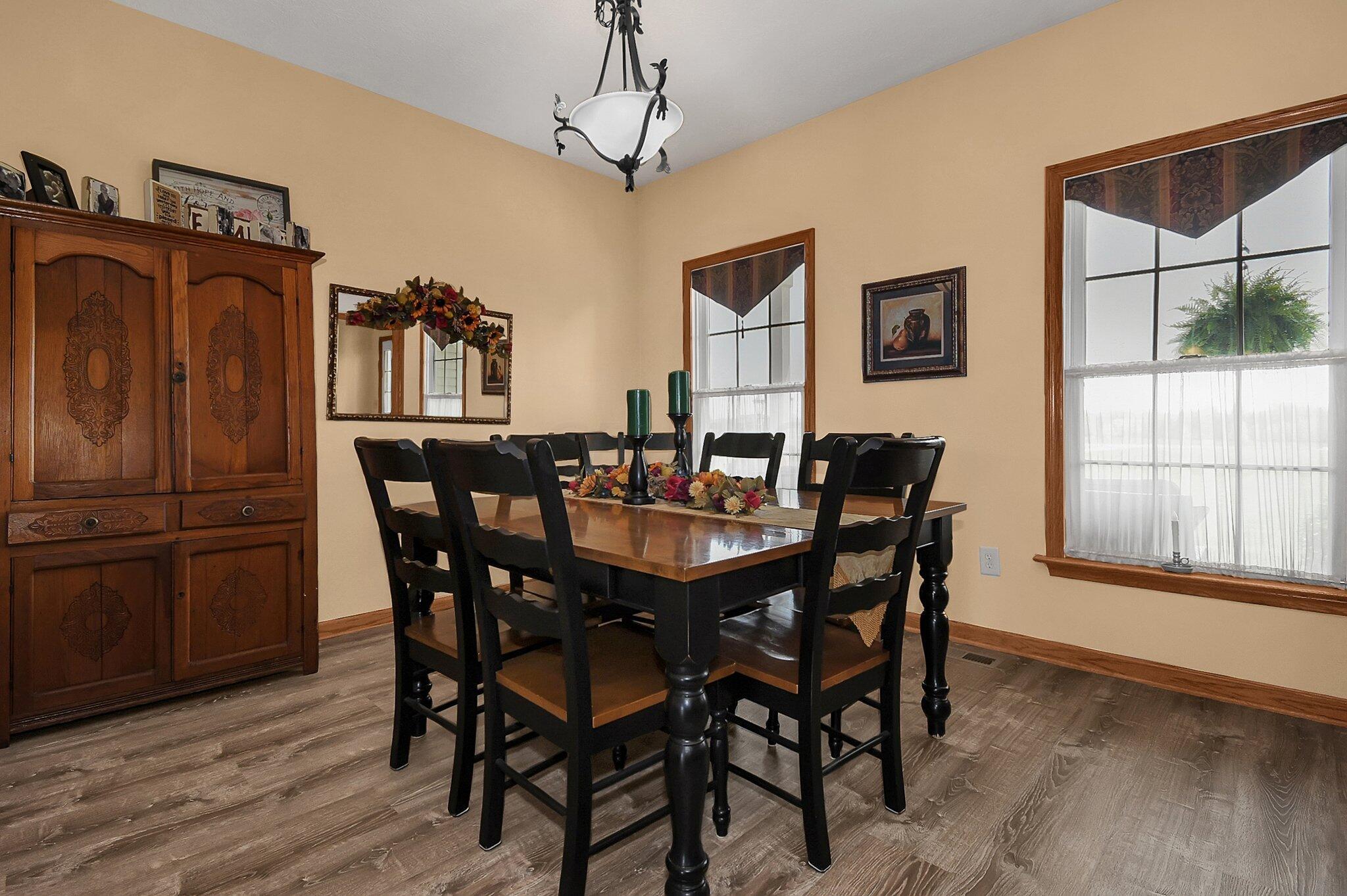 13790 Taylor Road Plain City, OH 43064 - Photo 15 of 70 Dining Room