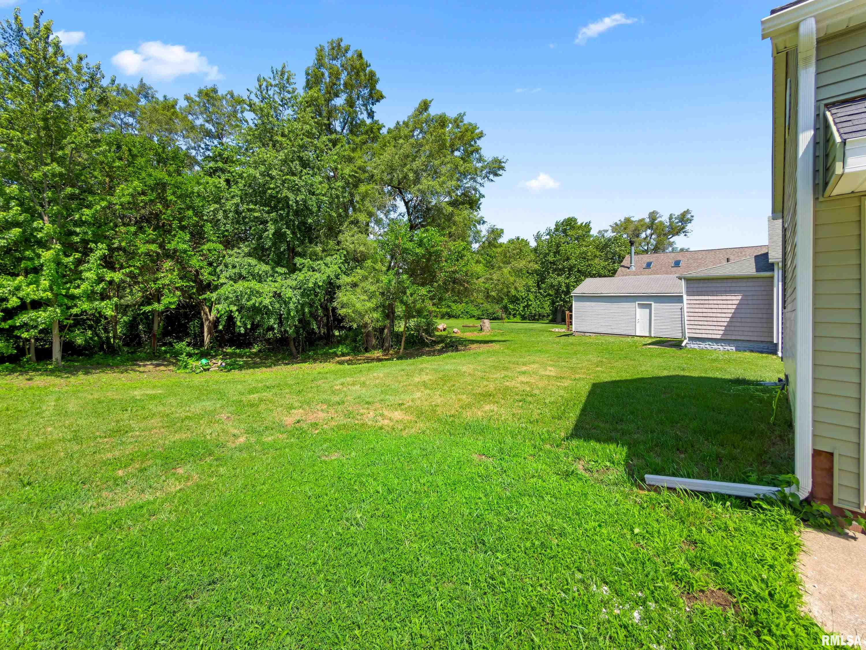 301 Reservoir Road Pekin, IL 61554 - Photo 6 of 29
