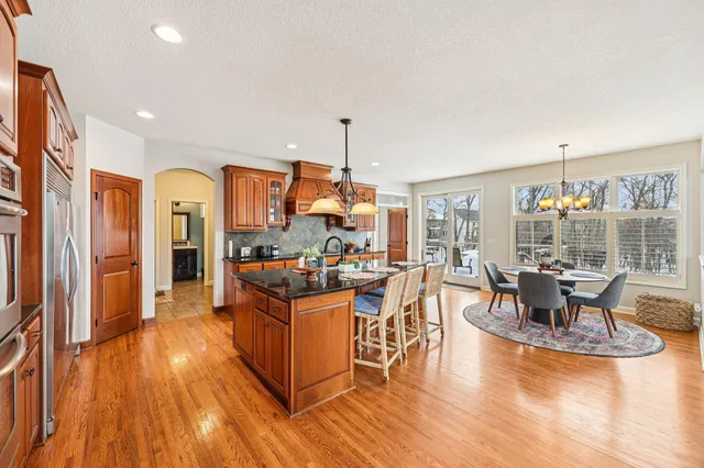 $999,999 | 11715 Naples Circle Northeast, Blaine, MN 55449