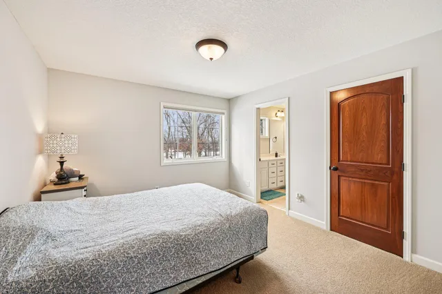 $999,999 | 11715 Naples Circle Northeast, Blaine, MN 55449