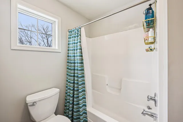 $999,999 | 11715 Naples Circle Northeast, Blaine, MN 55449