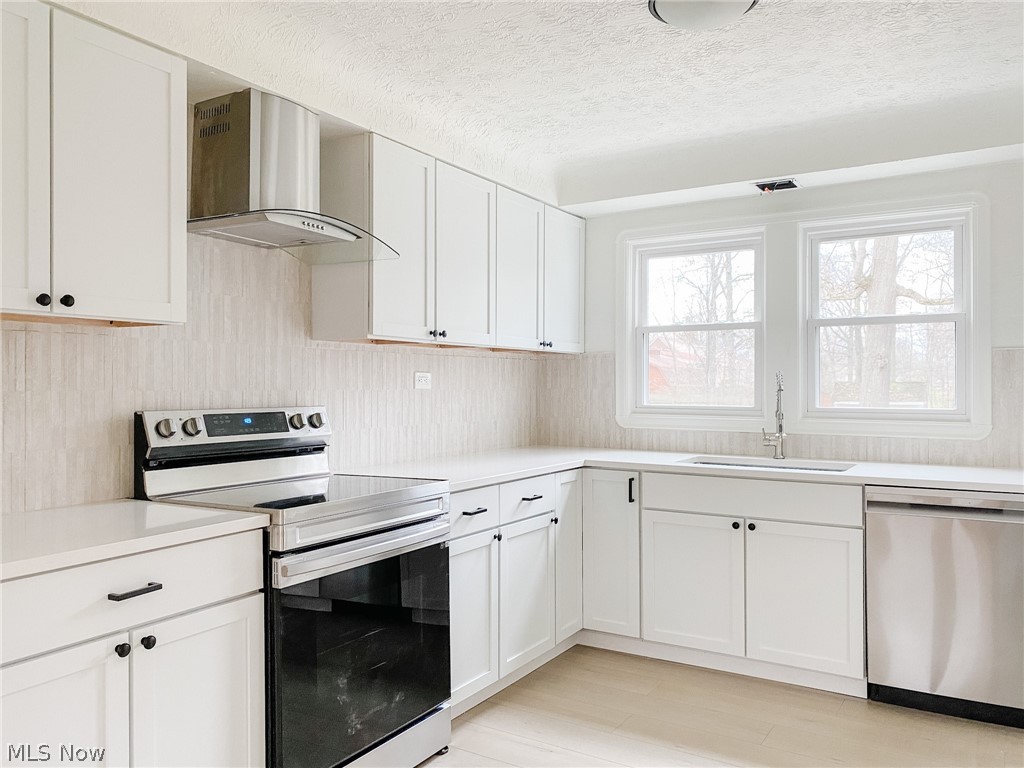 2290 Hillside Road Independence, OH 44131 - Photo 4 of 27 Gallery Image 4