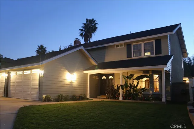 $1,689,900 | 415 South Brook Lane, Anaheim Hills, CA 92807