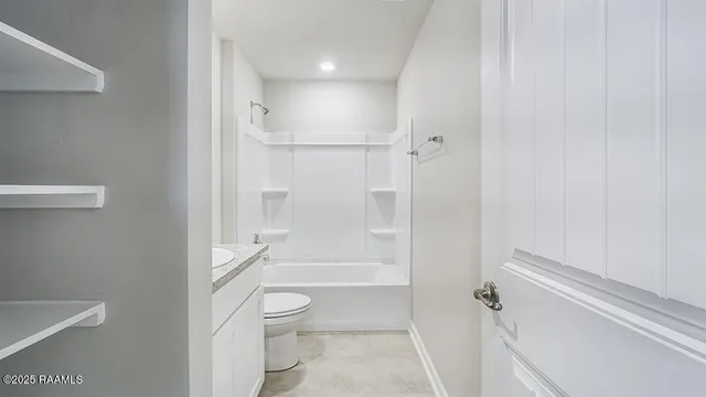 $231,000 | 152 Cottage Cove, Maurice, LA 70555