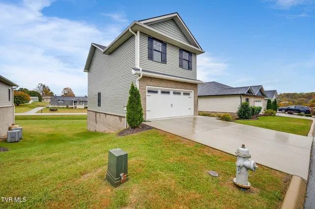 $374,000 | 35 Palmetto Court, Johnson City, TN 37615