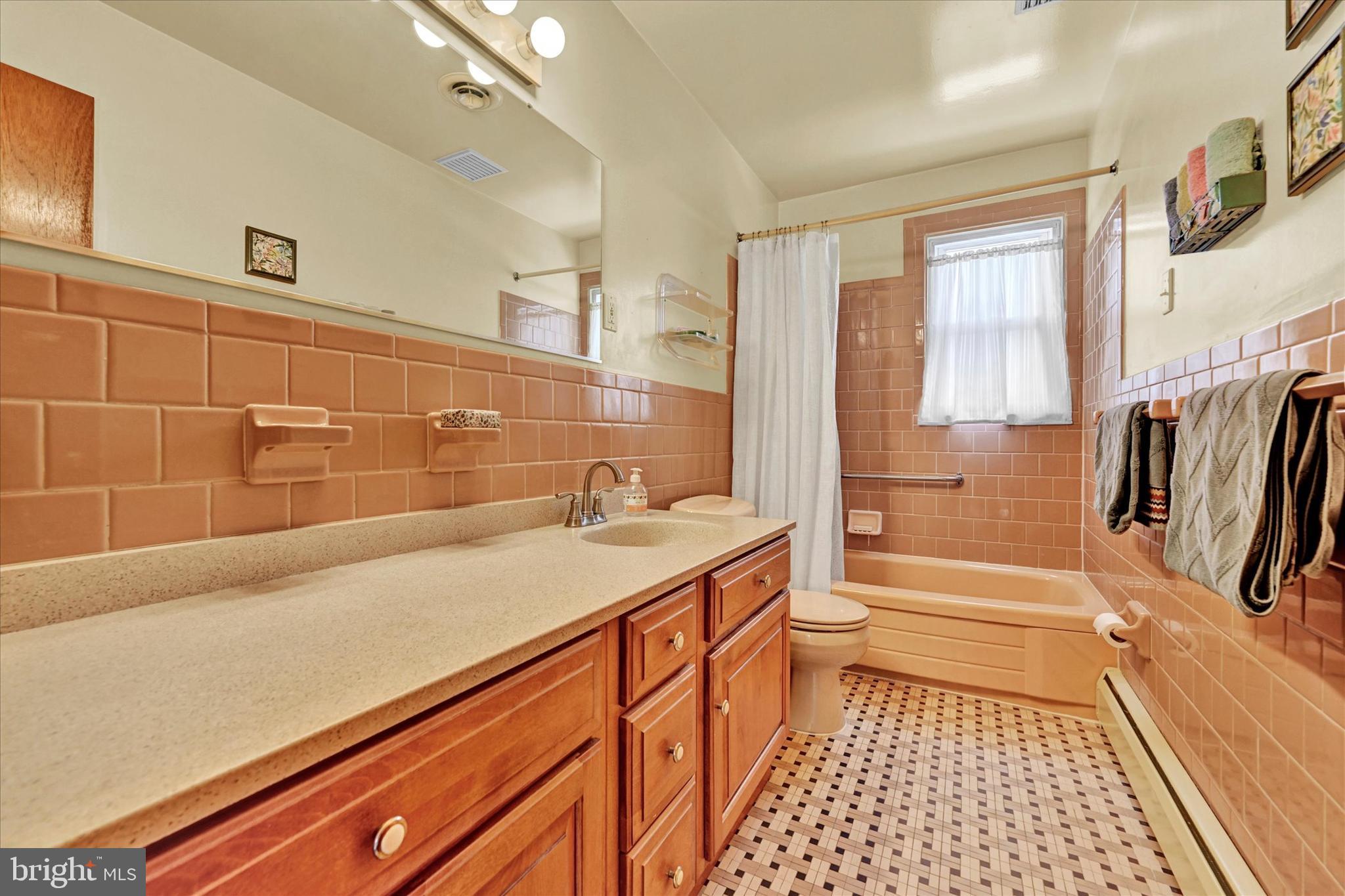 920 Cromwell Bridge Road Towson, MD 21286 - Photo 18 of 28 Hall Bath
