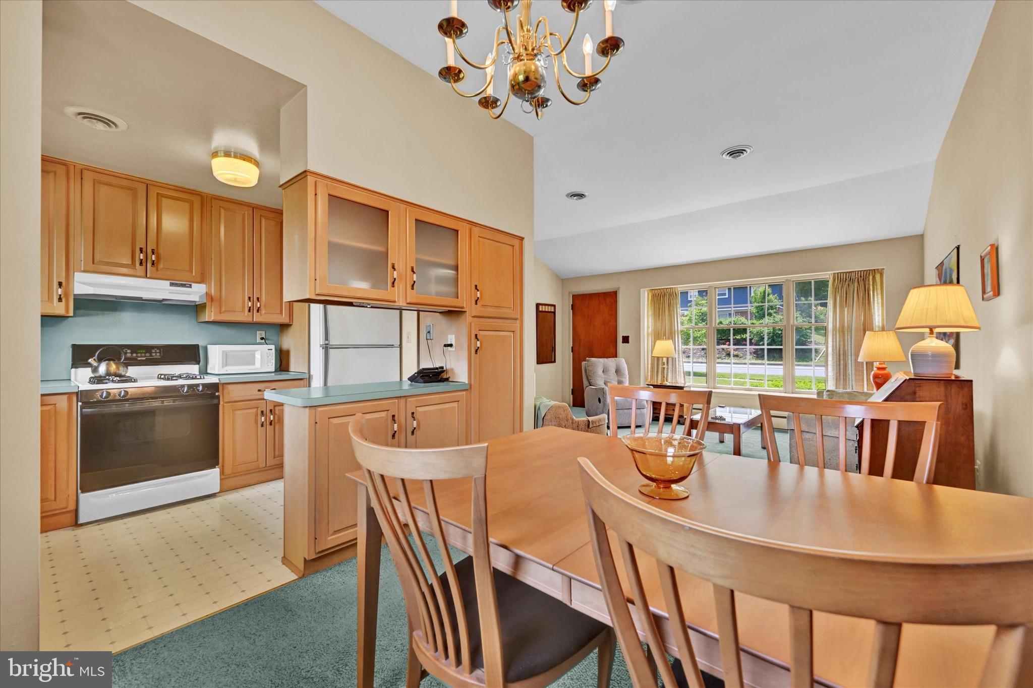 920 Cromwell Bridge Road Towson, MD 21286 - Photo 8 of 28 Dining Room Opens to Kitchen & Living Room