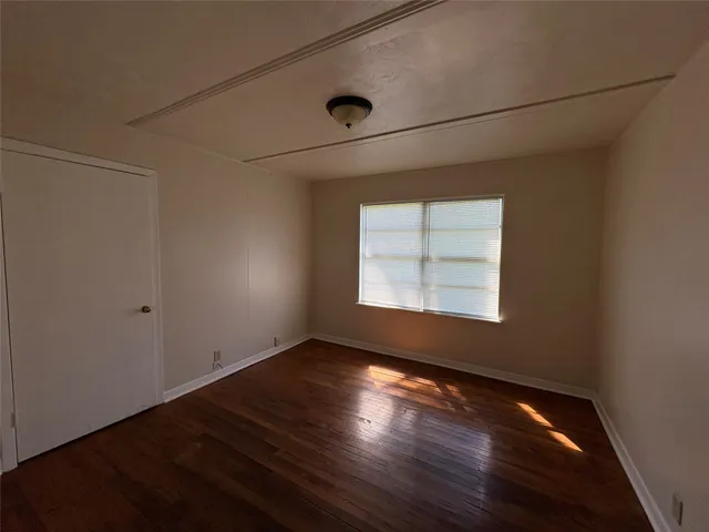 $1,500 | 3922 County Road 704, Brazoria, TX 77422