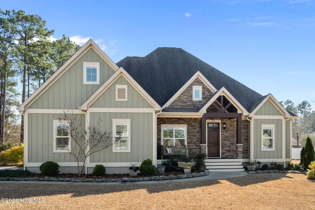 $625,000 | 301 St Charles Lane, Jacksonville, NC 28546