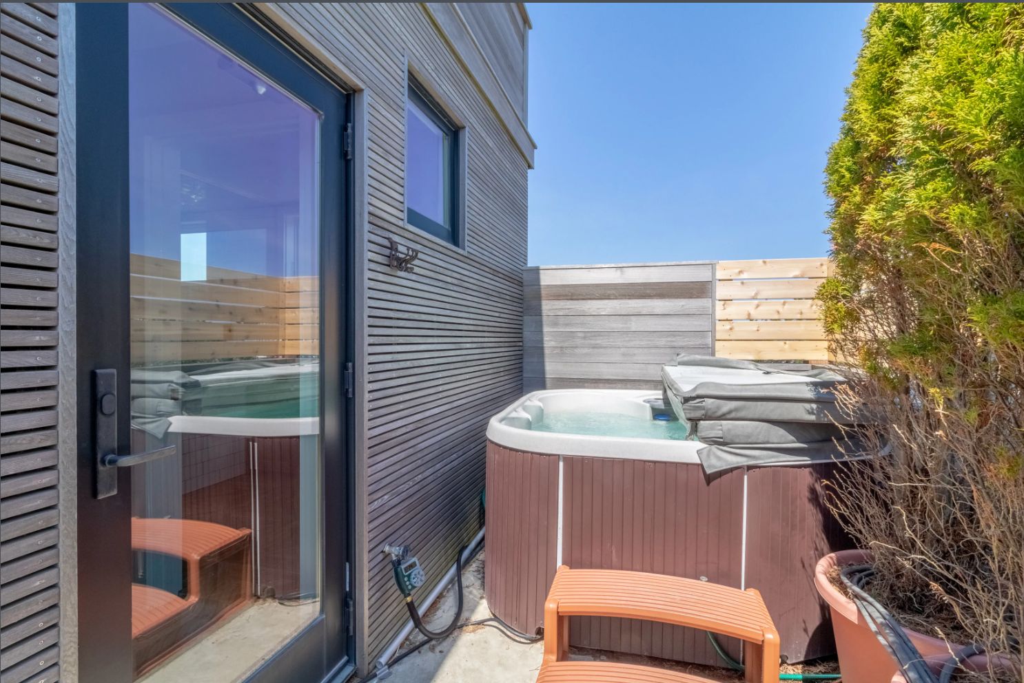 23 Shore Road Amagansett, NY 11930 - Photo 14 of 24