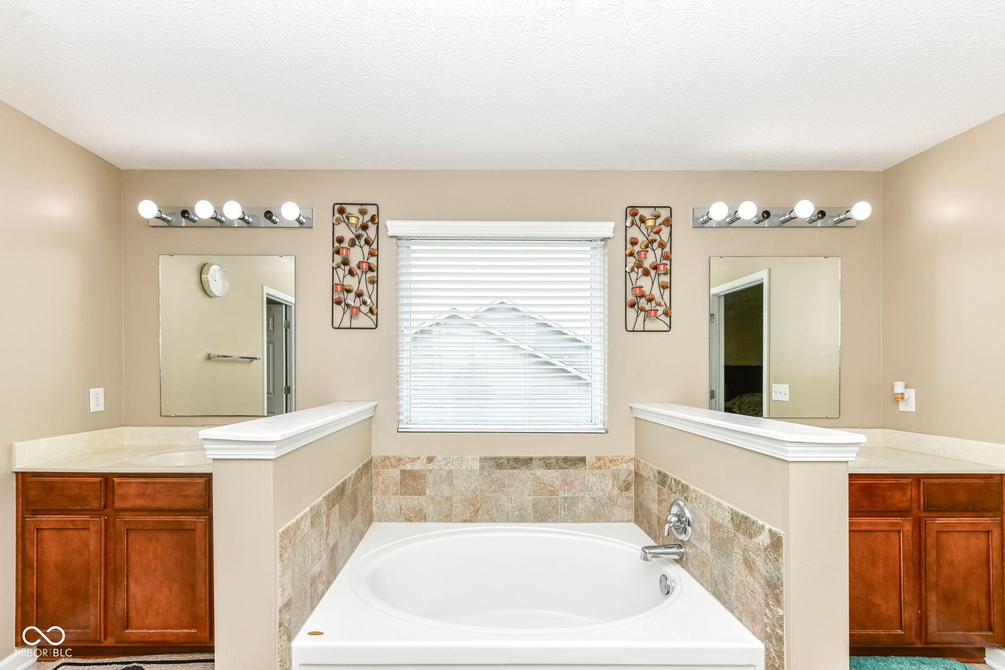 10518 Misty Cove Lane Fishers, IN 46040 - Photo 15 of 32