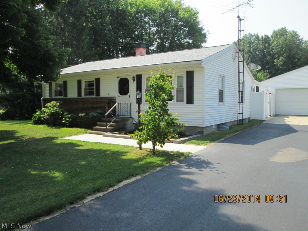 15312 Darrow Road Vermilion, OH 44089 - Photo 3 of 18