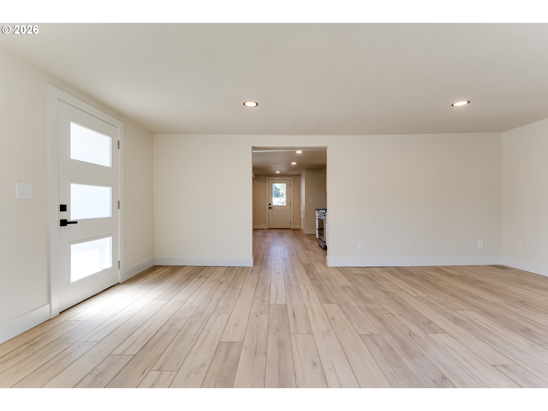 439 T Street Springfield, OR 97477 - Photo 3 of 31