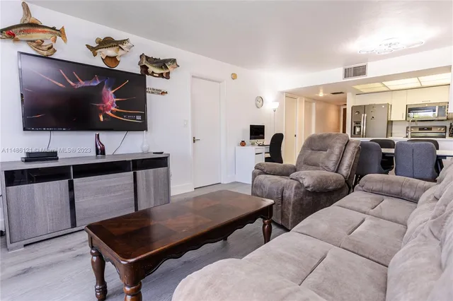 $2,750 | 500 North Francisco Street, Unit 234, Clewiston, FL 33440