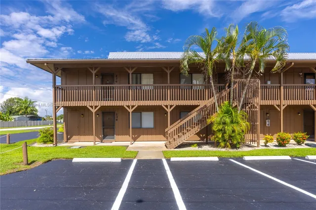 $2,750 | 500 North Francisco Street, Unit 234, Clewiston, FL 33440