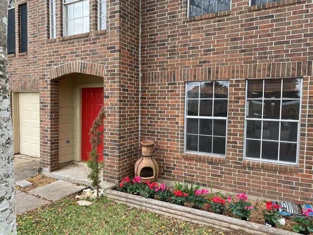 $2,500 | 17158 Summer Hollow Drive, Sugar Land, TX 77498