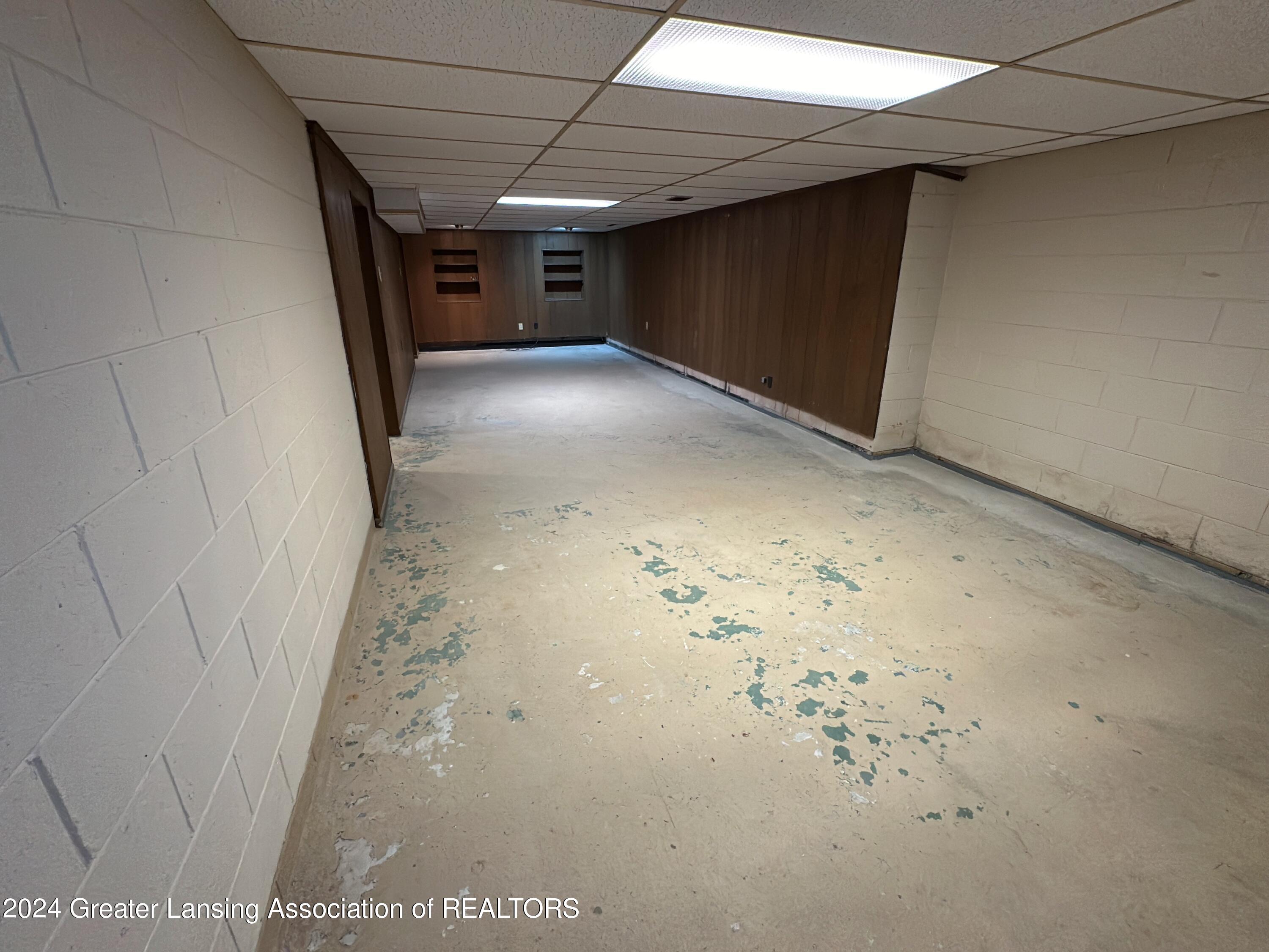 1551 Sherbrook Road Lansing, MI 48906 - Photo 26 of 33 IMG_6106